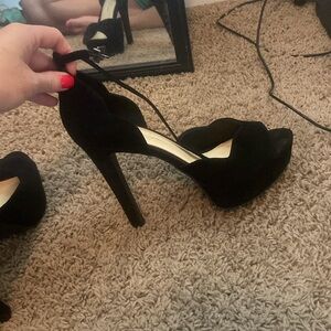Jessica Simpson Black Heels